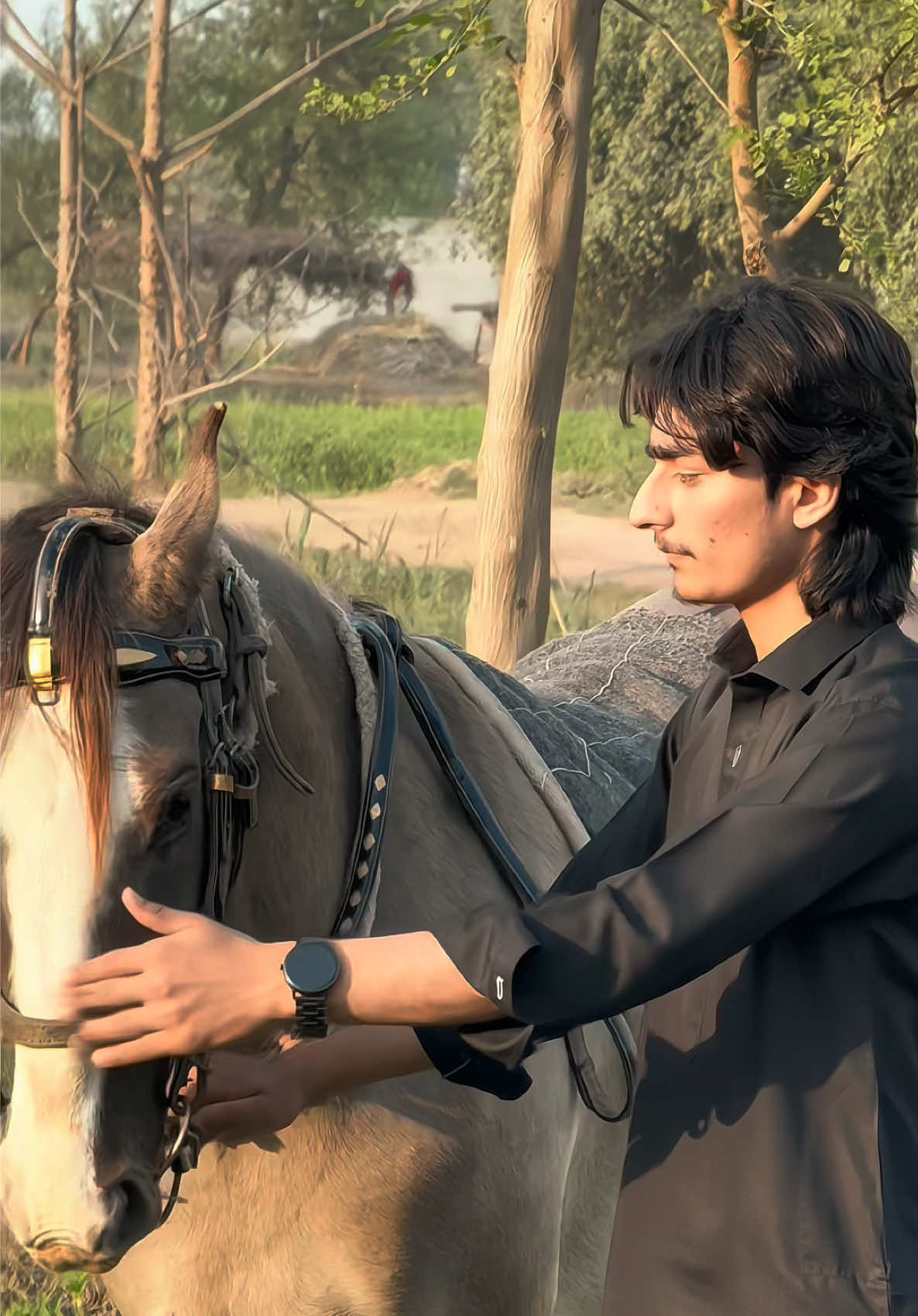 @اشعر بھٹی