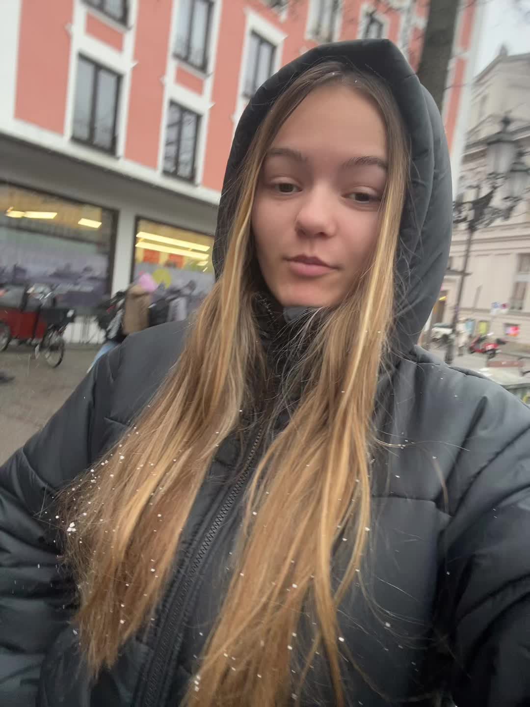@🙃