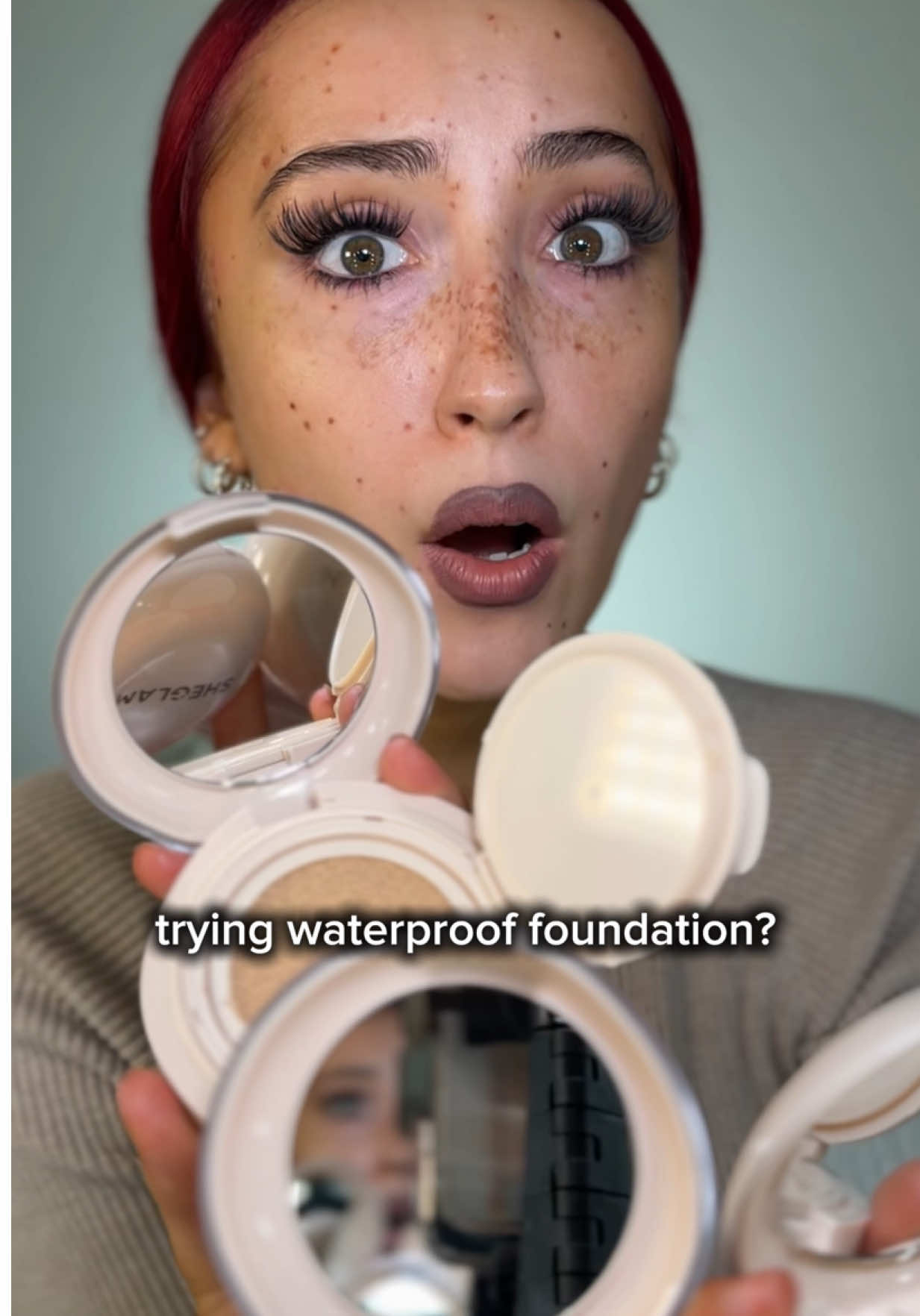 @ALEXLUVSMAKEUP 🫧