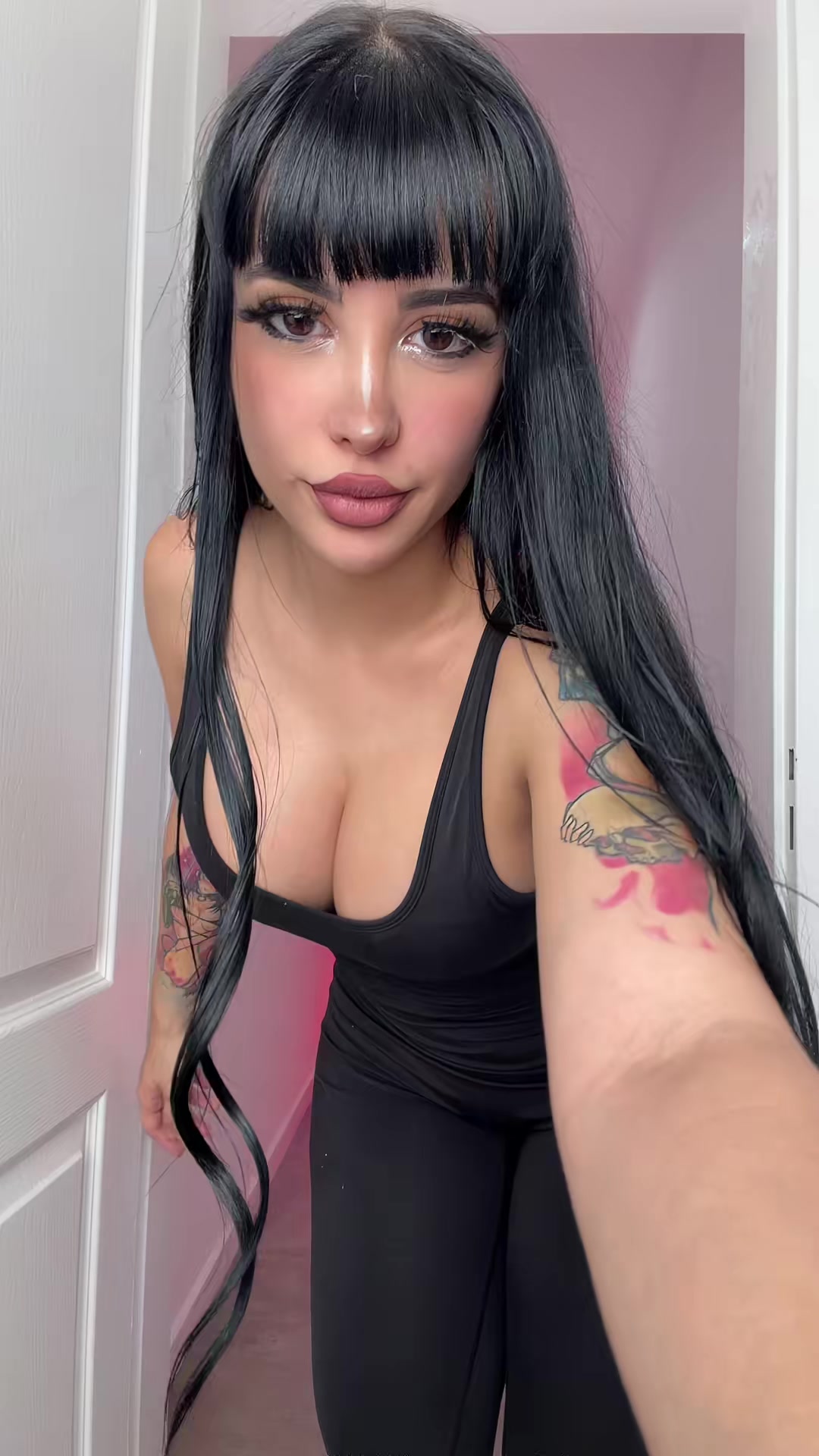 @hotgirls