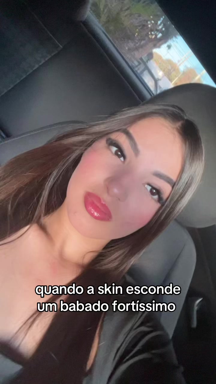 @•R
