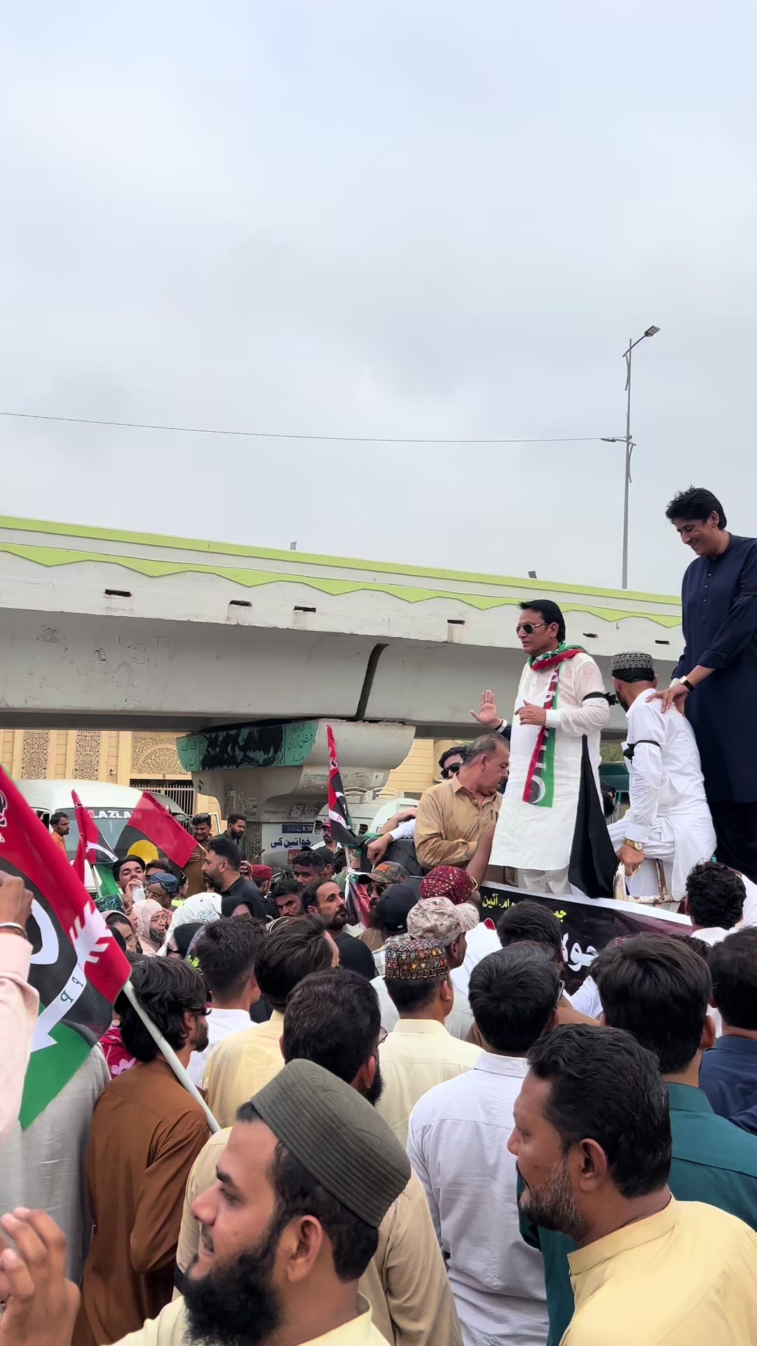 @Ghullam Magsi