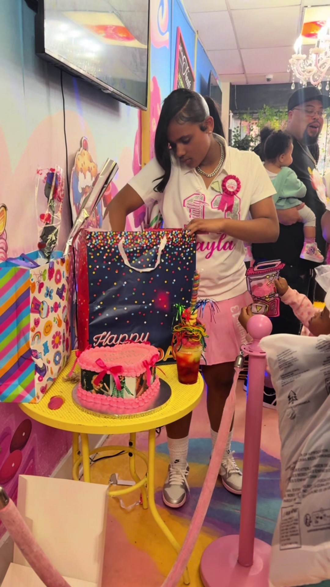 @CandyLandSweets71st