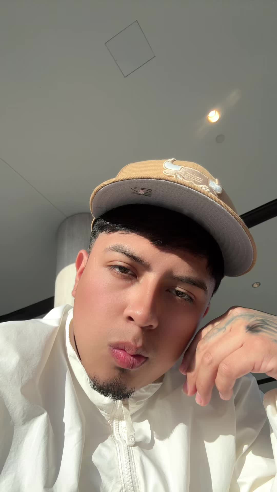 @Andy L.L ๐