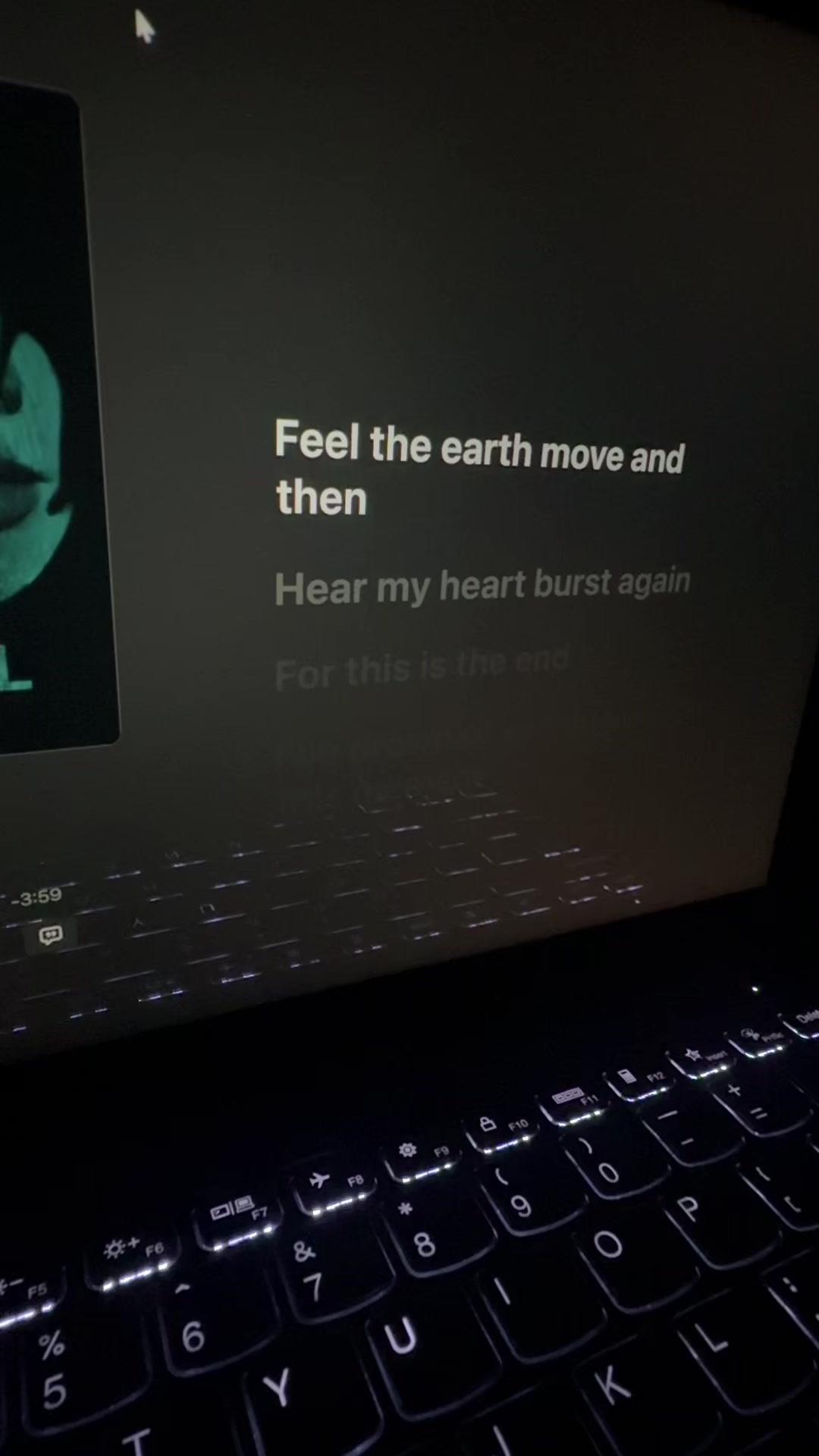 @Daily Lyrics 🎵🎶