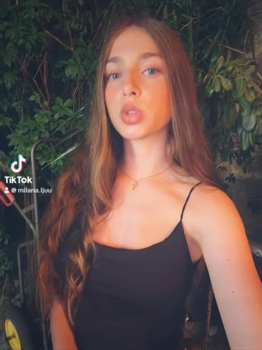 @𝒜𝓃𝒶