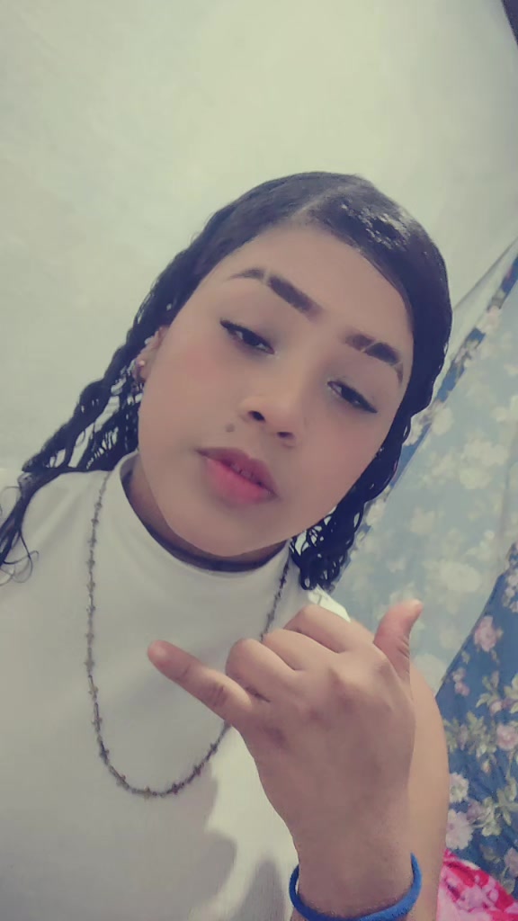 @t&uacute; nenas chiquita ☘️