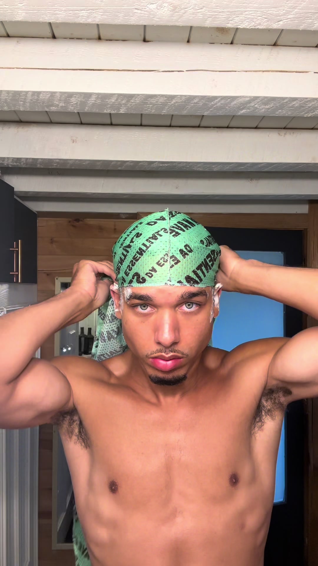 @wavesbydes