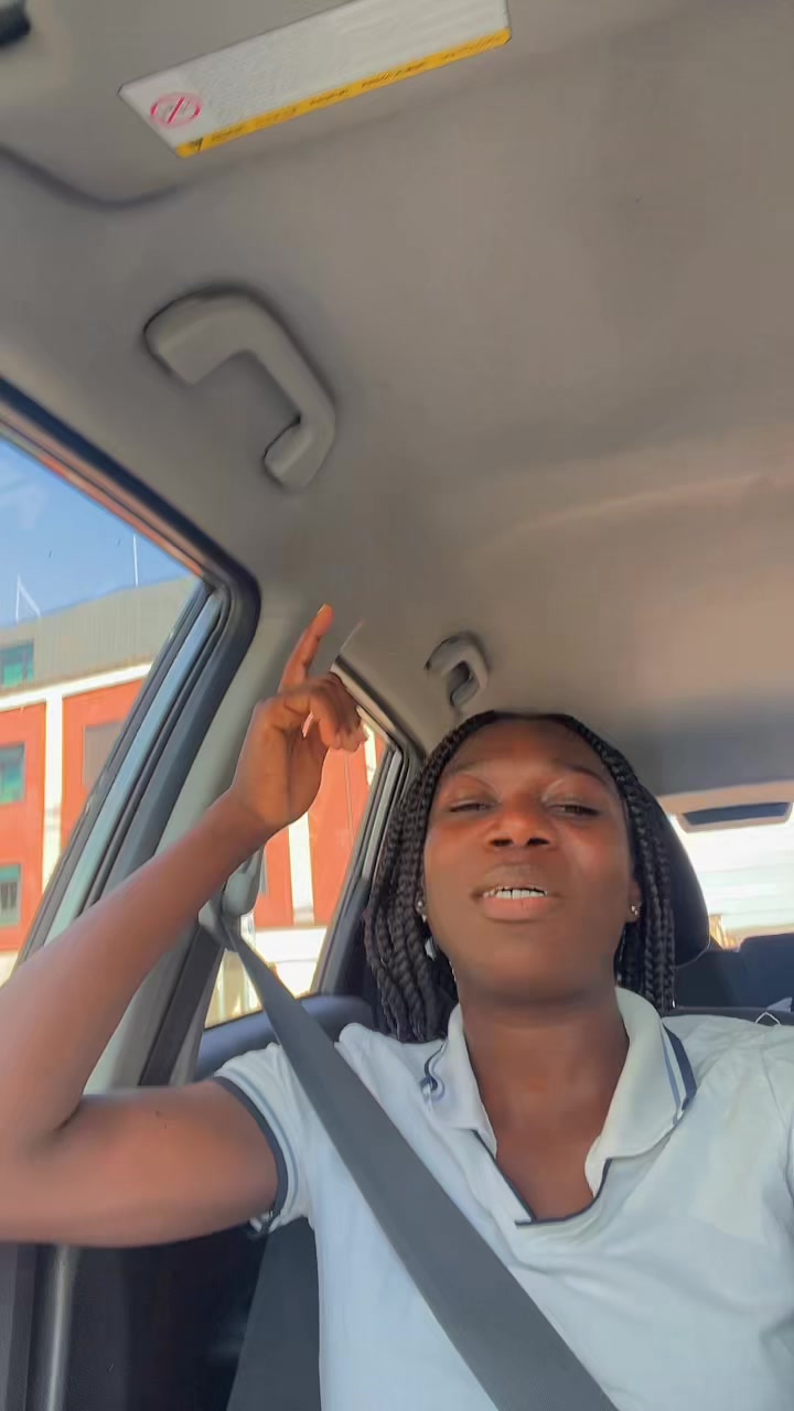 @adwoa_sandhy