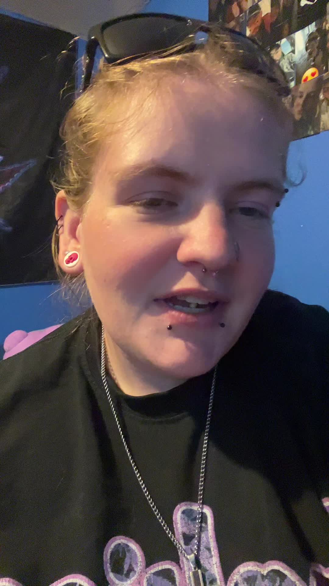 @queenvibes