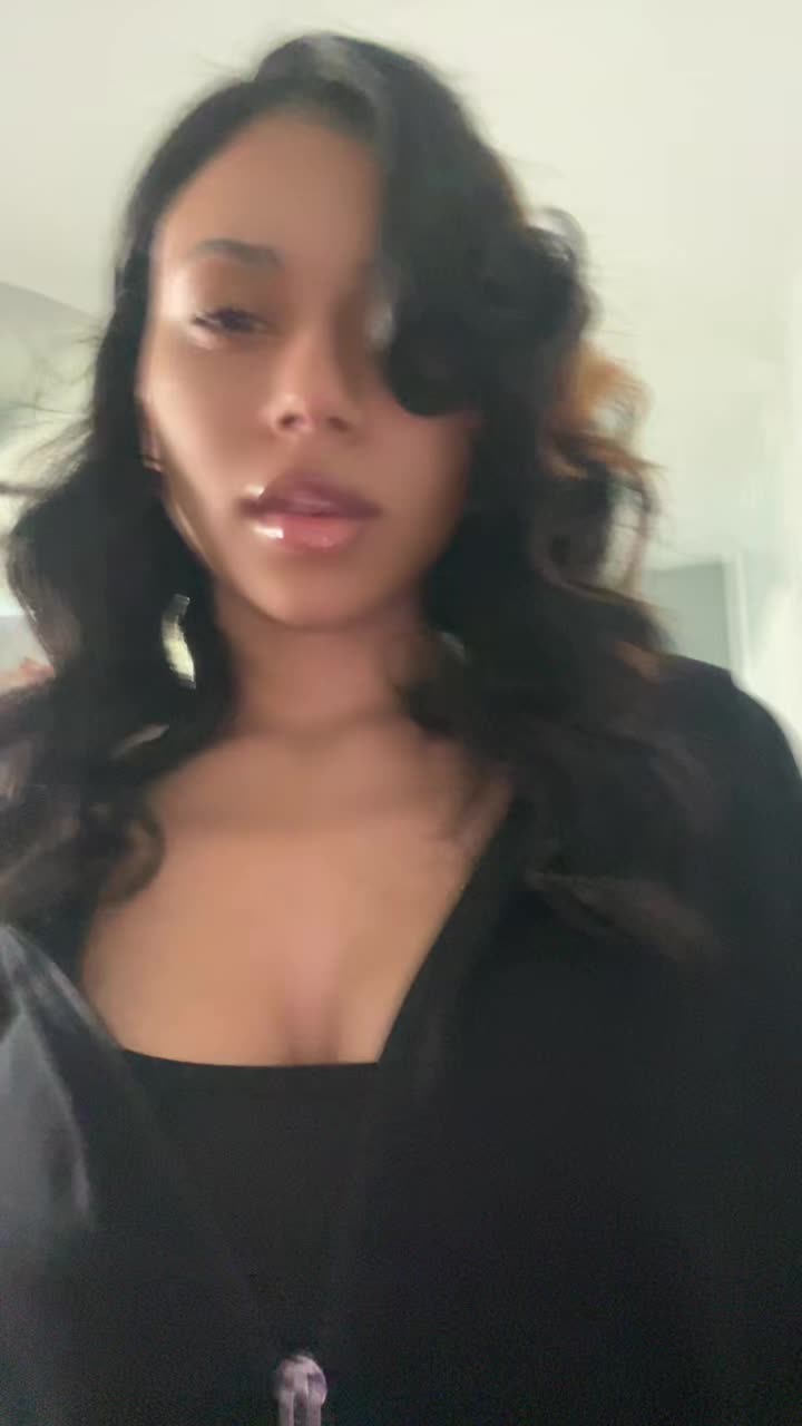 @layla…