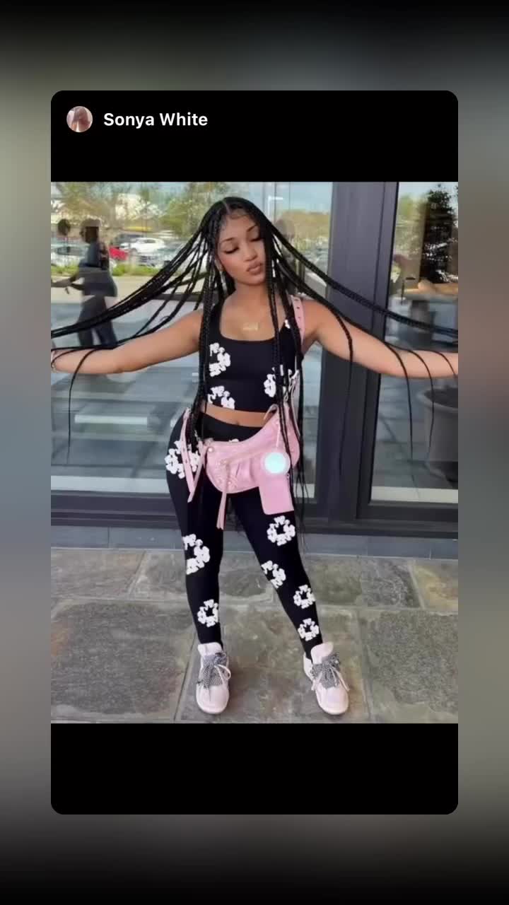 @Sonya🎀