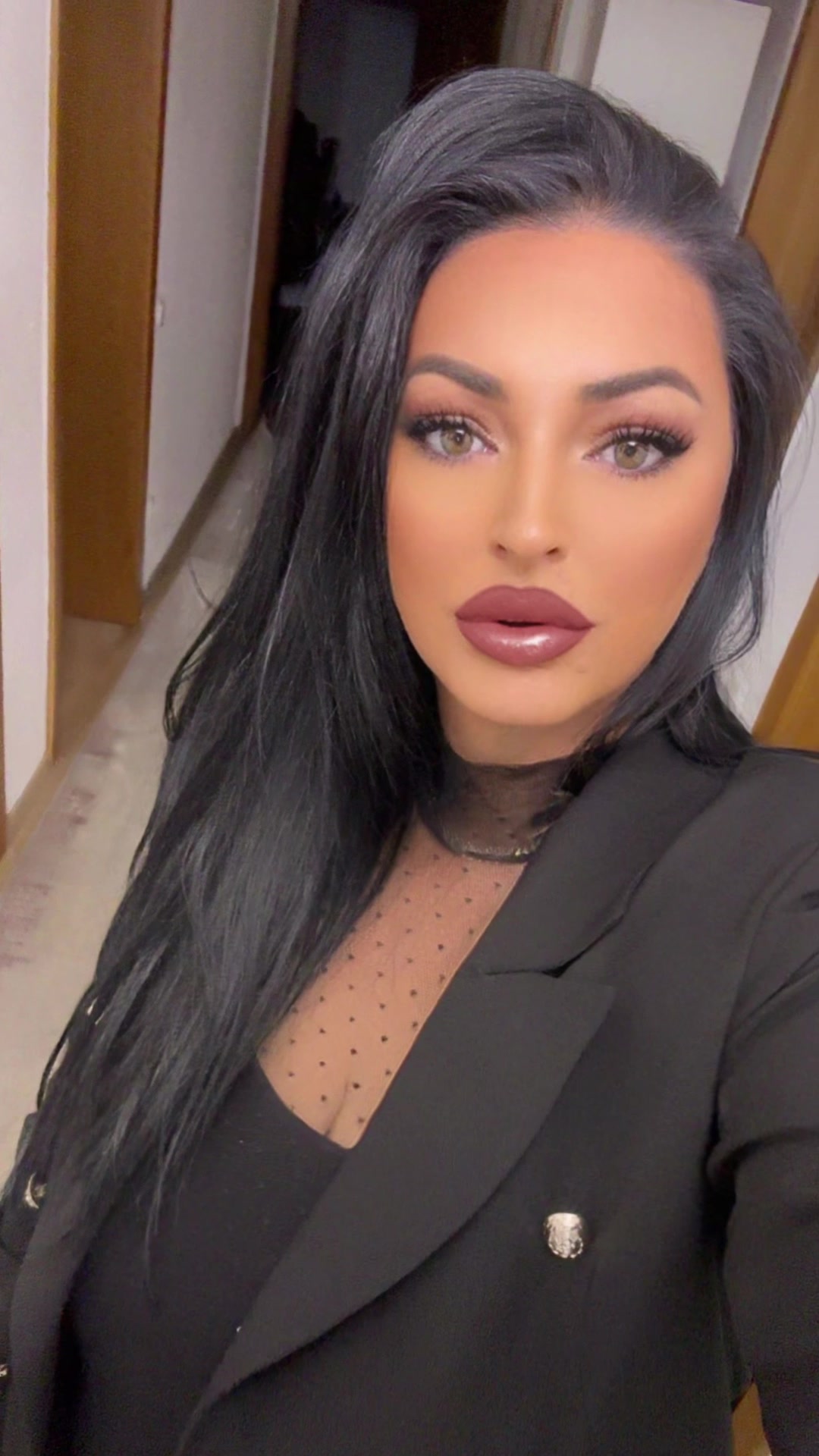 @adelinash1
