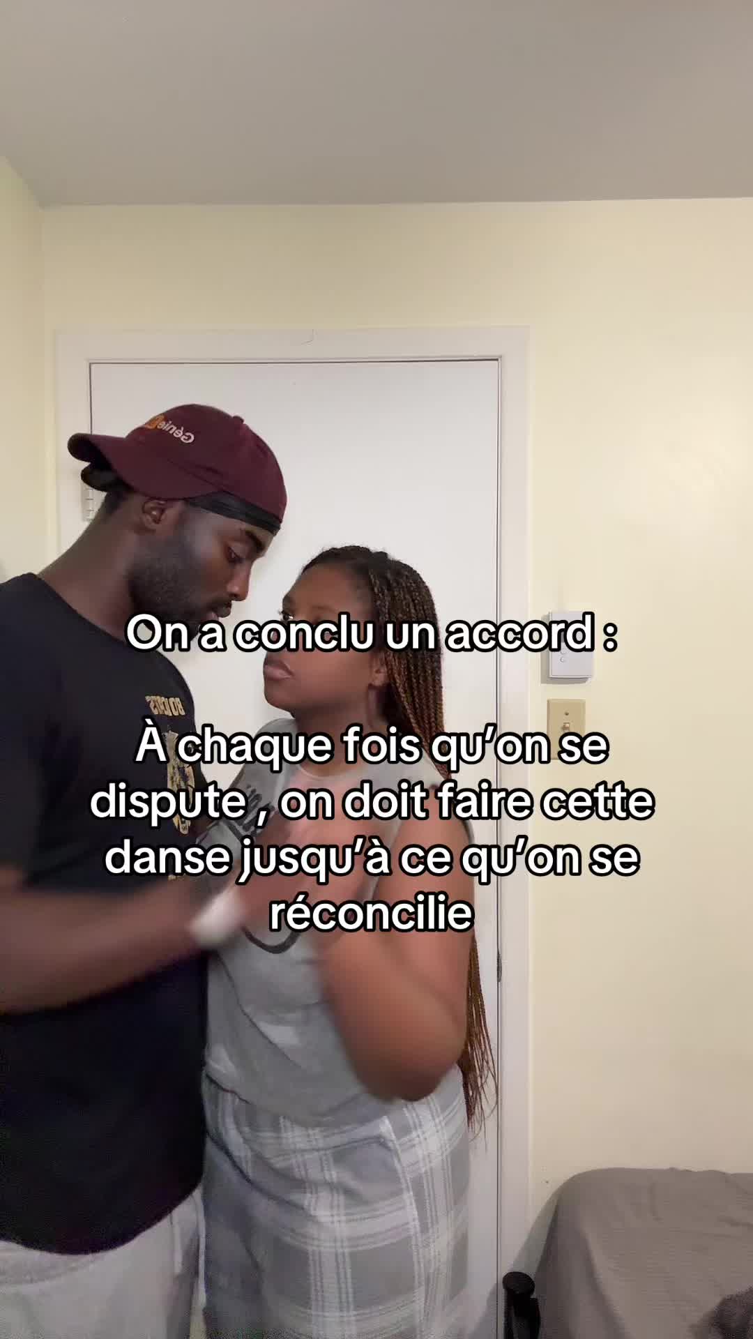 @🧑🏿‍🦱👧🏾