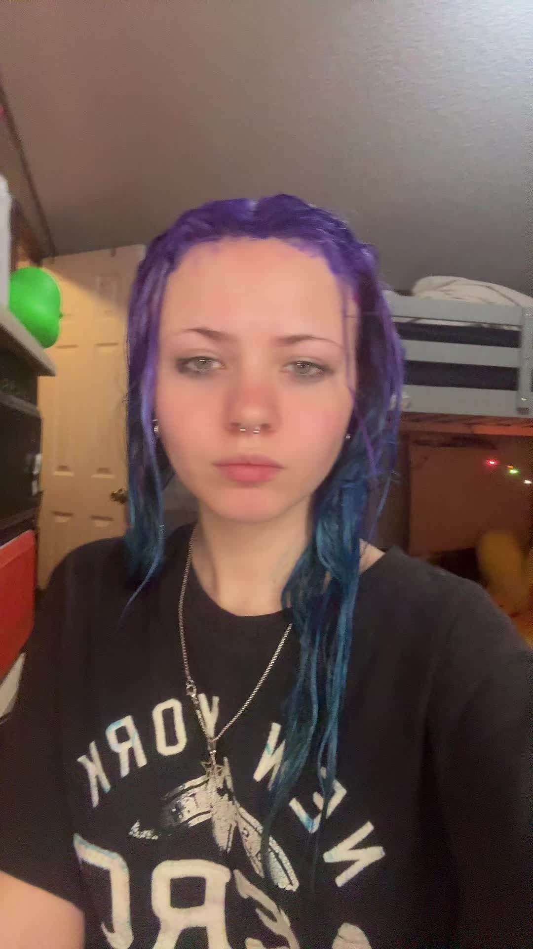 @Priscilluh
