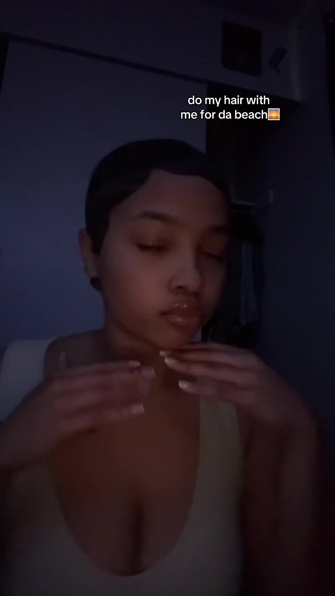 @b.