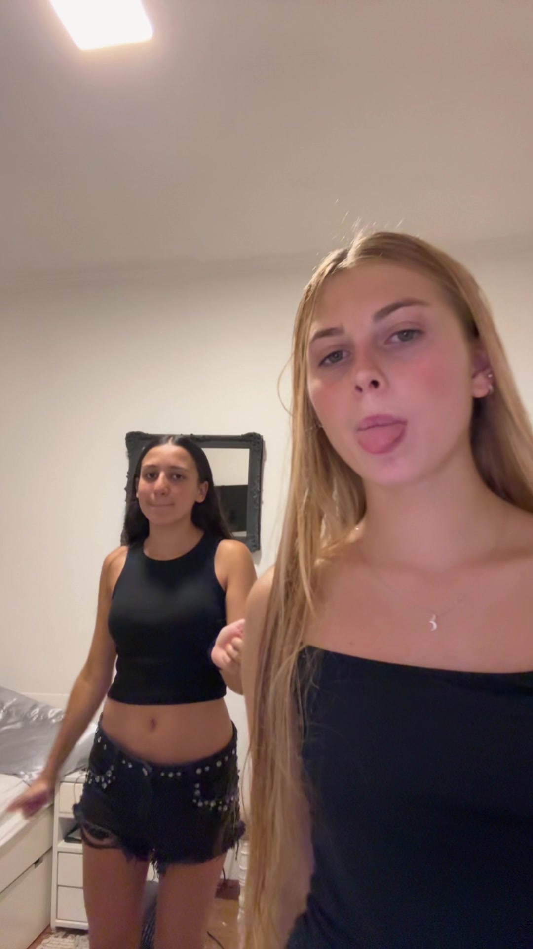 @lolox_privvv2