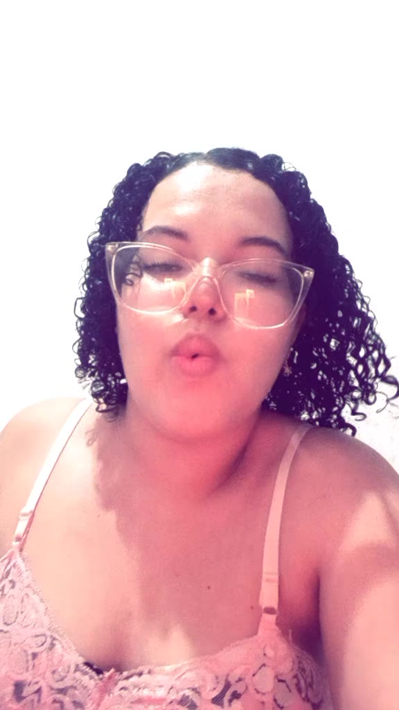 @Emilly Maria