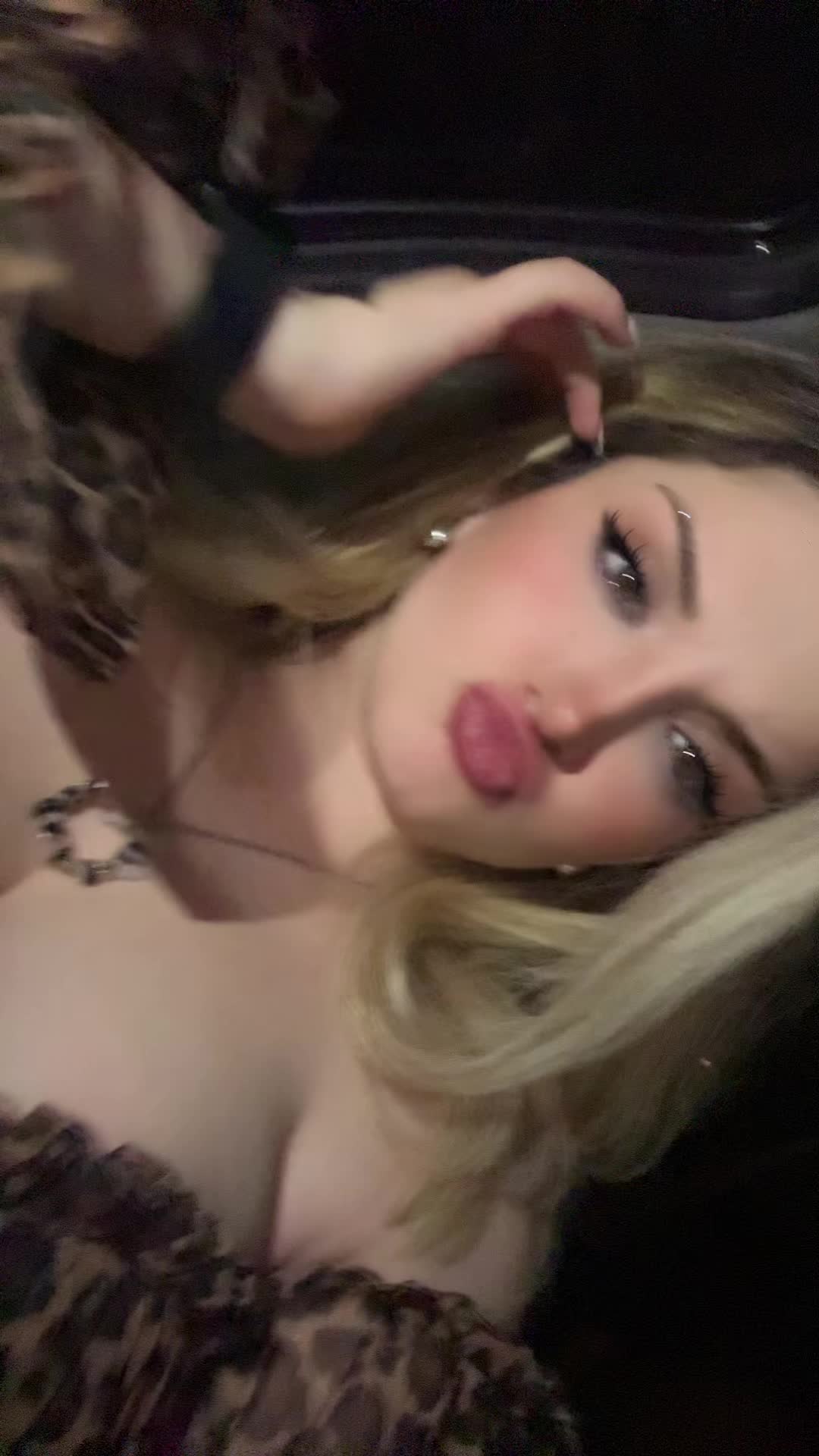 @Anahitaque