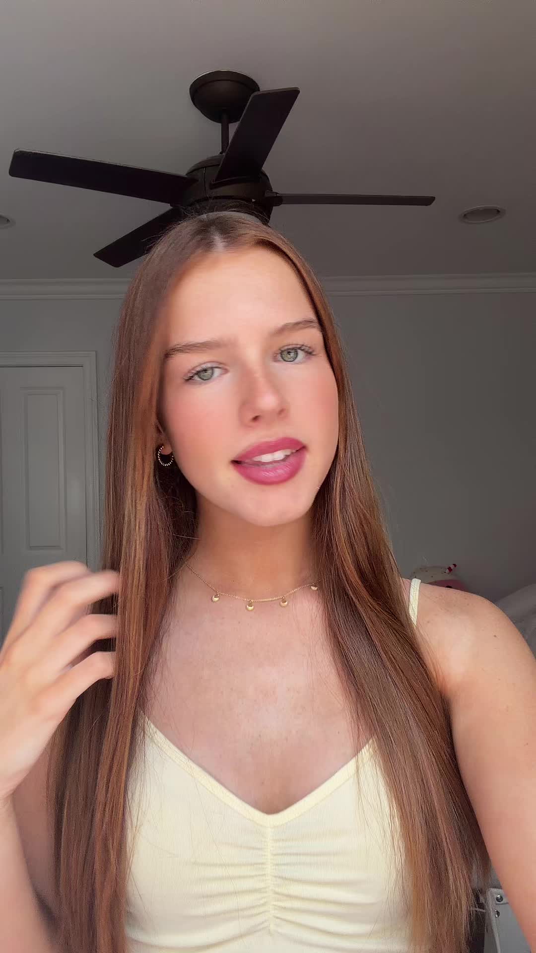 @Ellarose