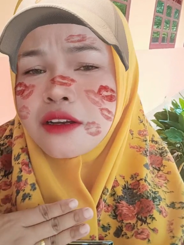 @NhetyeAzma