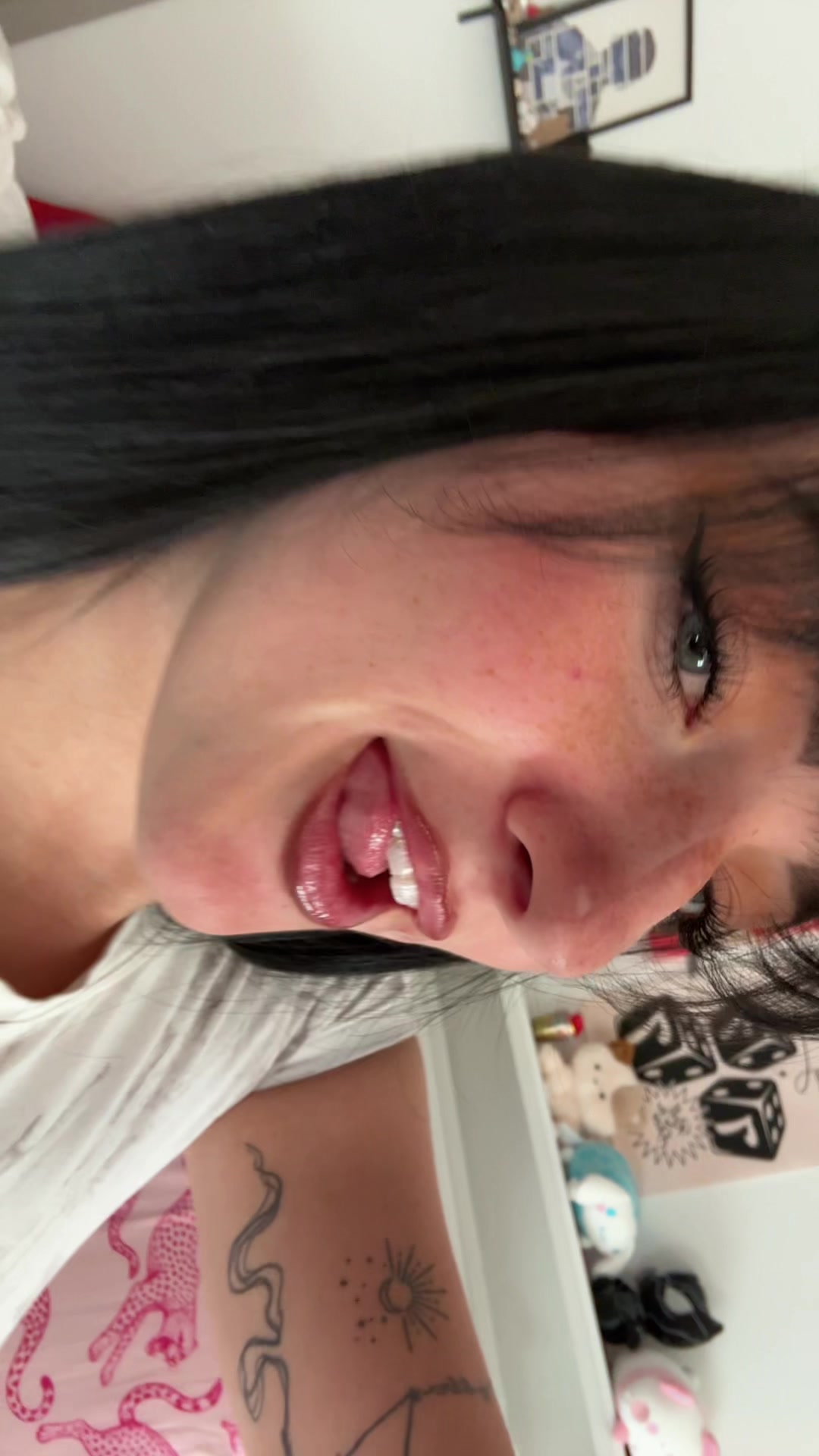@Kat ๐