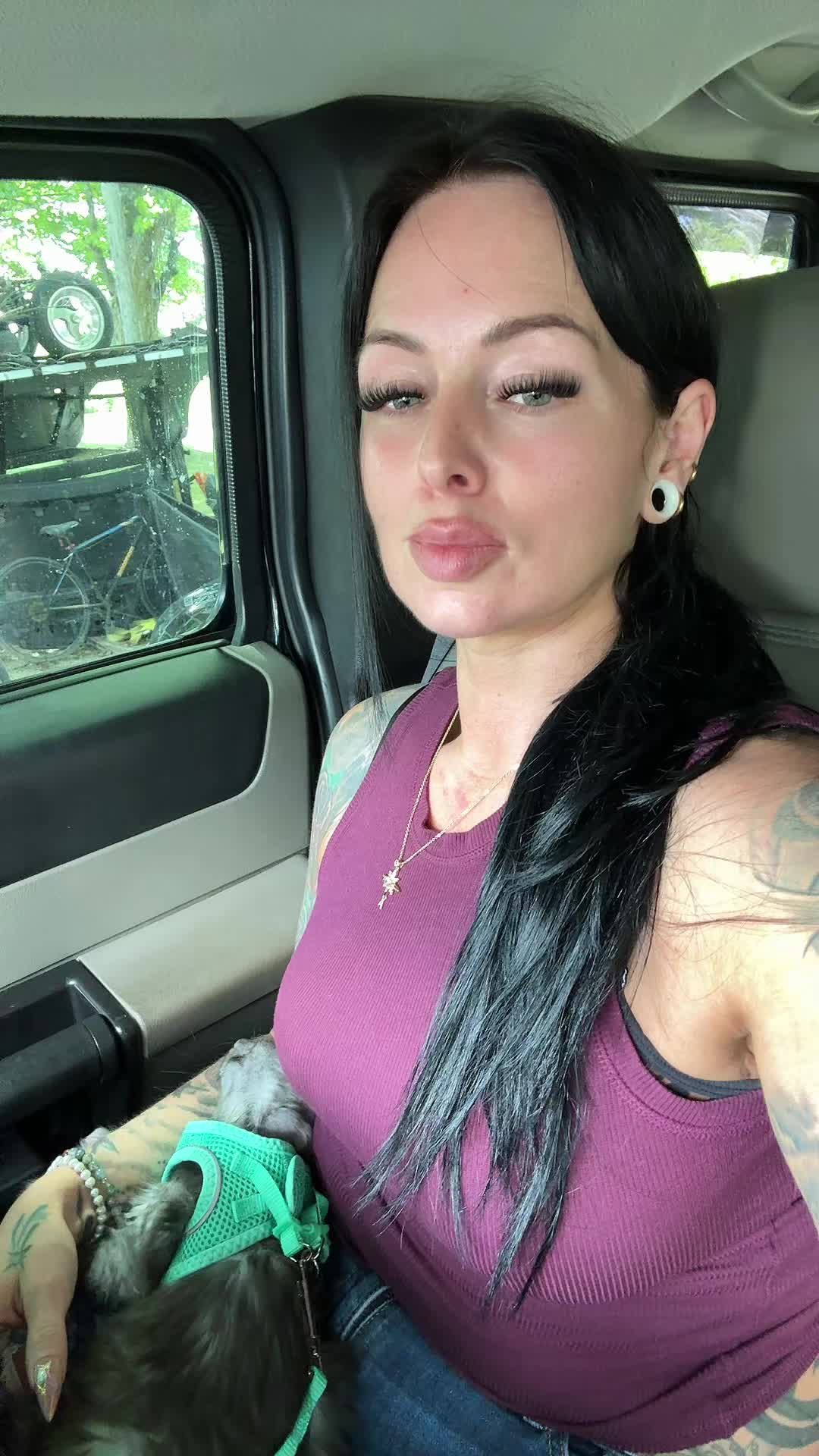 @To0thlessQueen💋