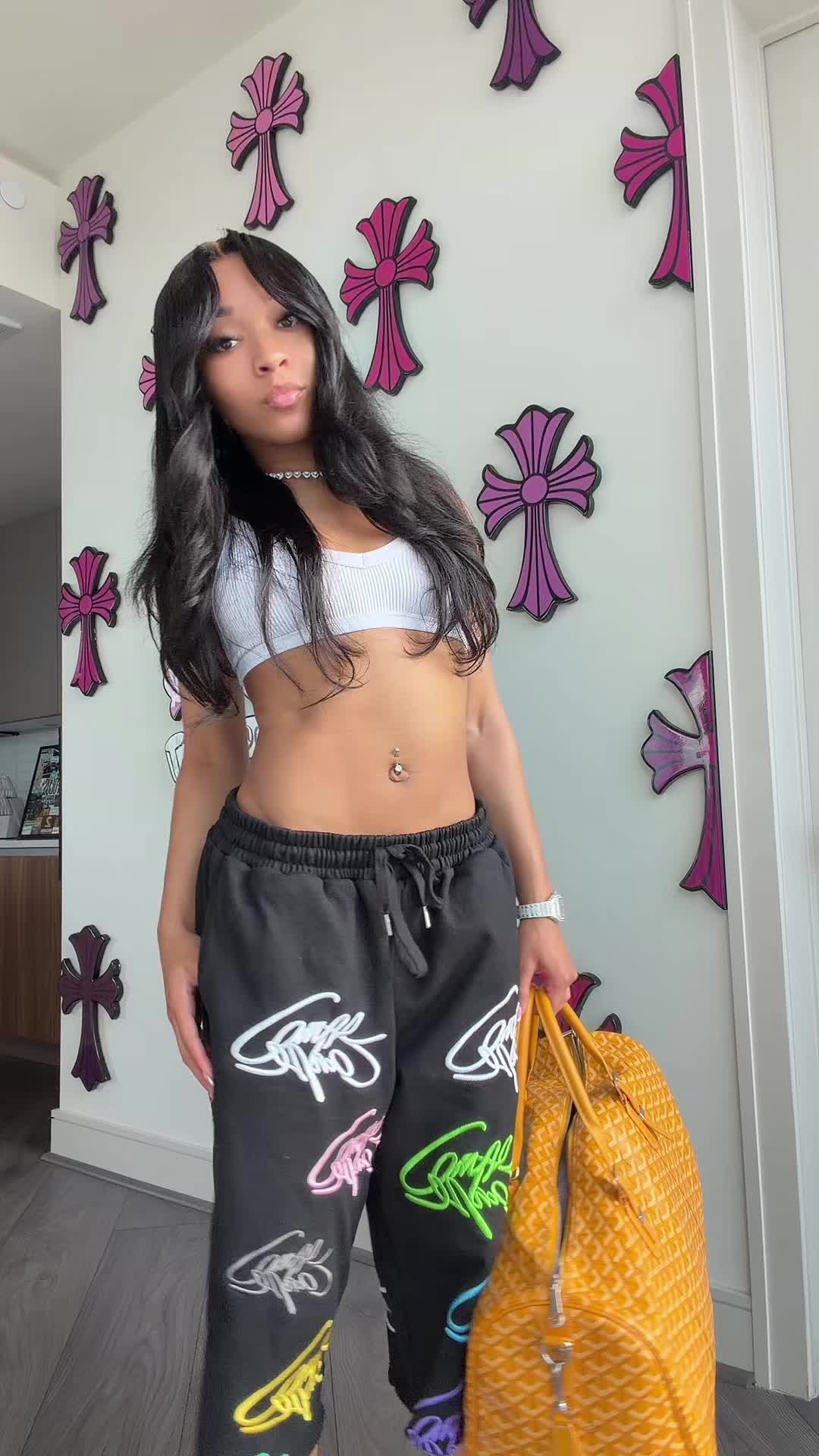 @nicolewayss