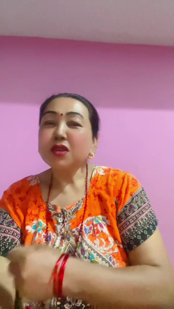 @@gyanu gurung ( konme)🌺