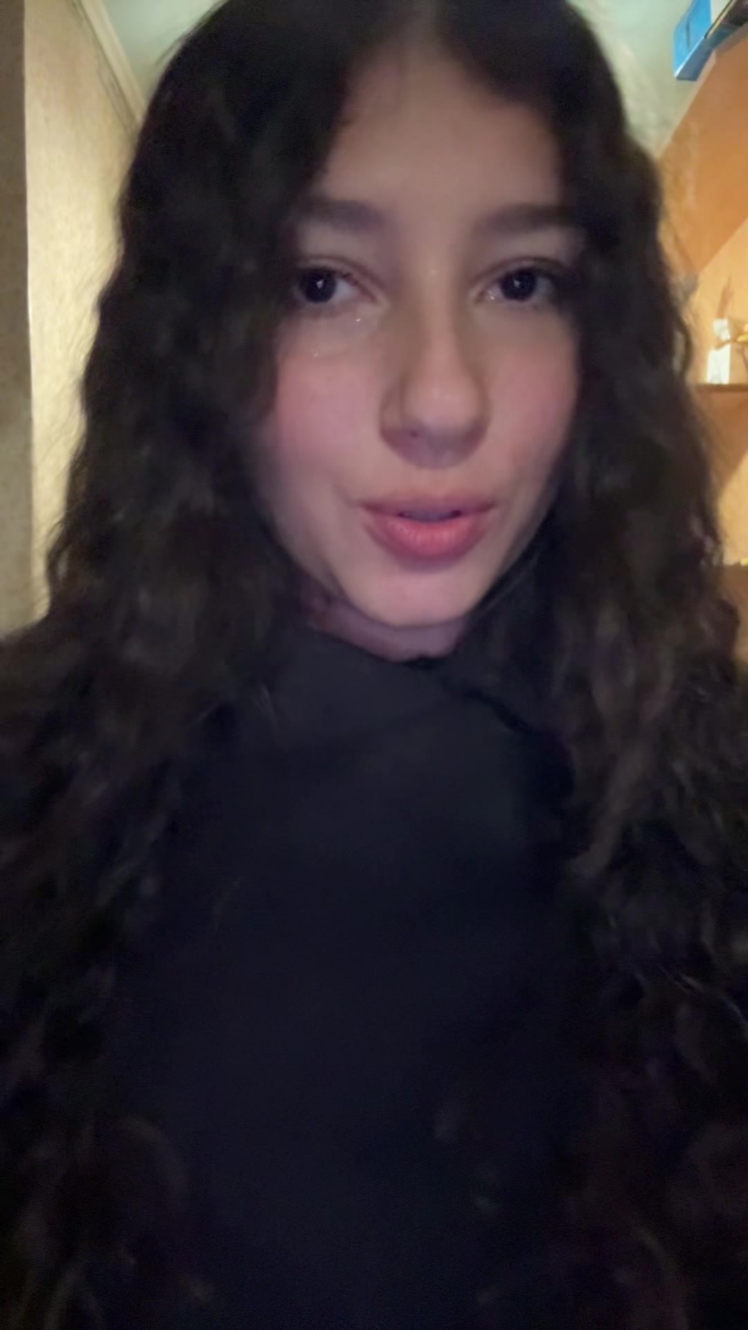 @🫂