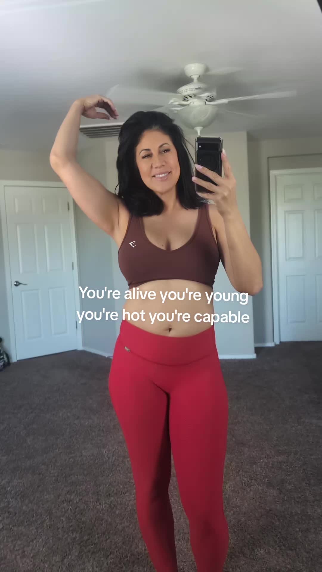 @MiaNavarro