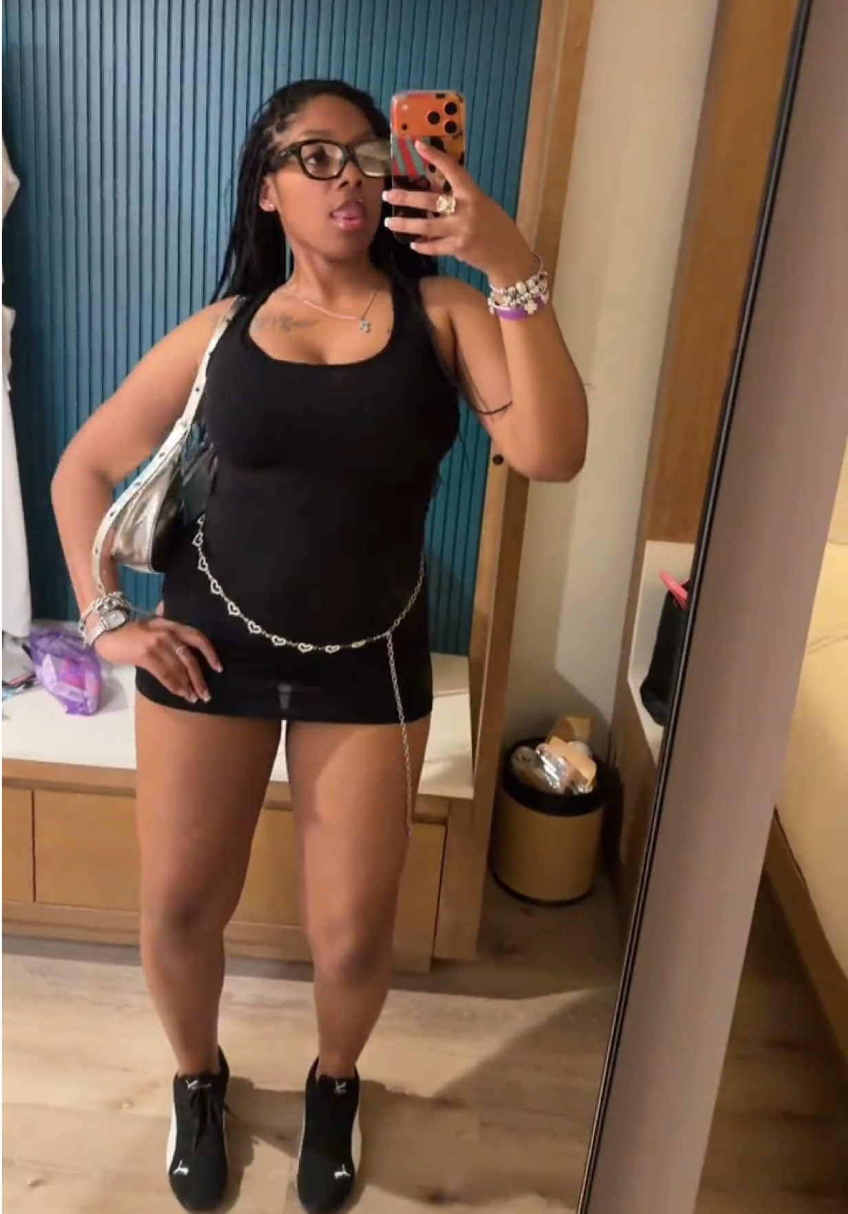@KhyaWhya