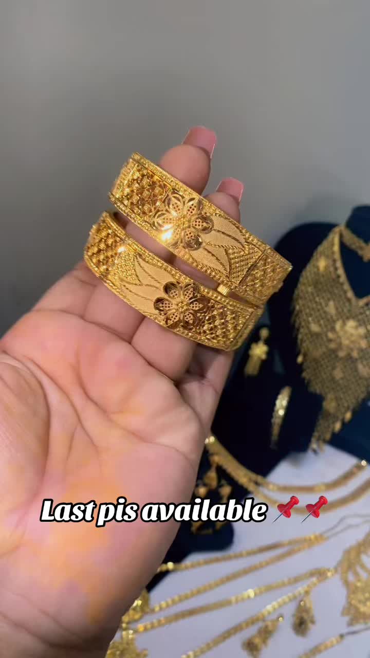 @labonyasfashion&jewellery