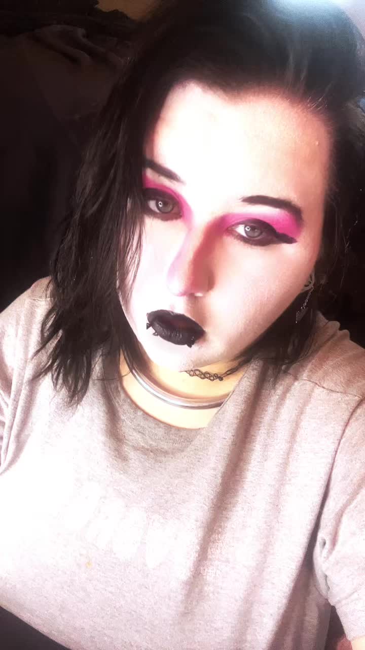 @sp00ky_treats