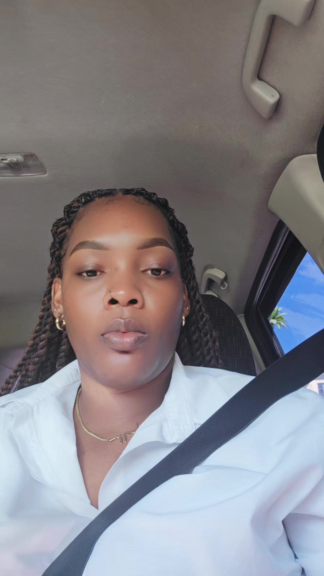 @TheVibezStylistNicole