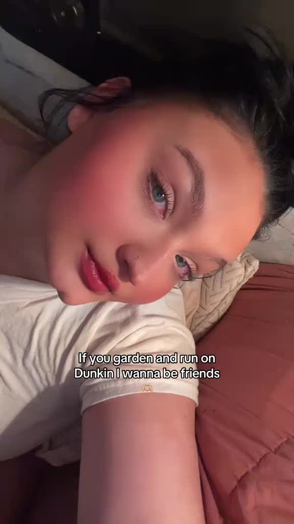 @kayleesalwayswright