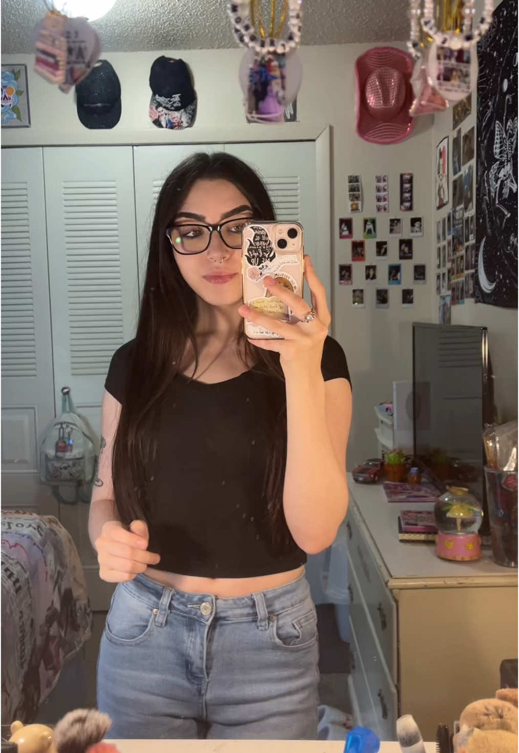 @Bella 🖤