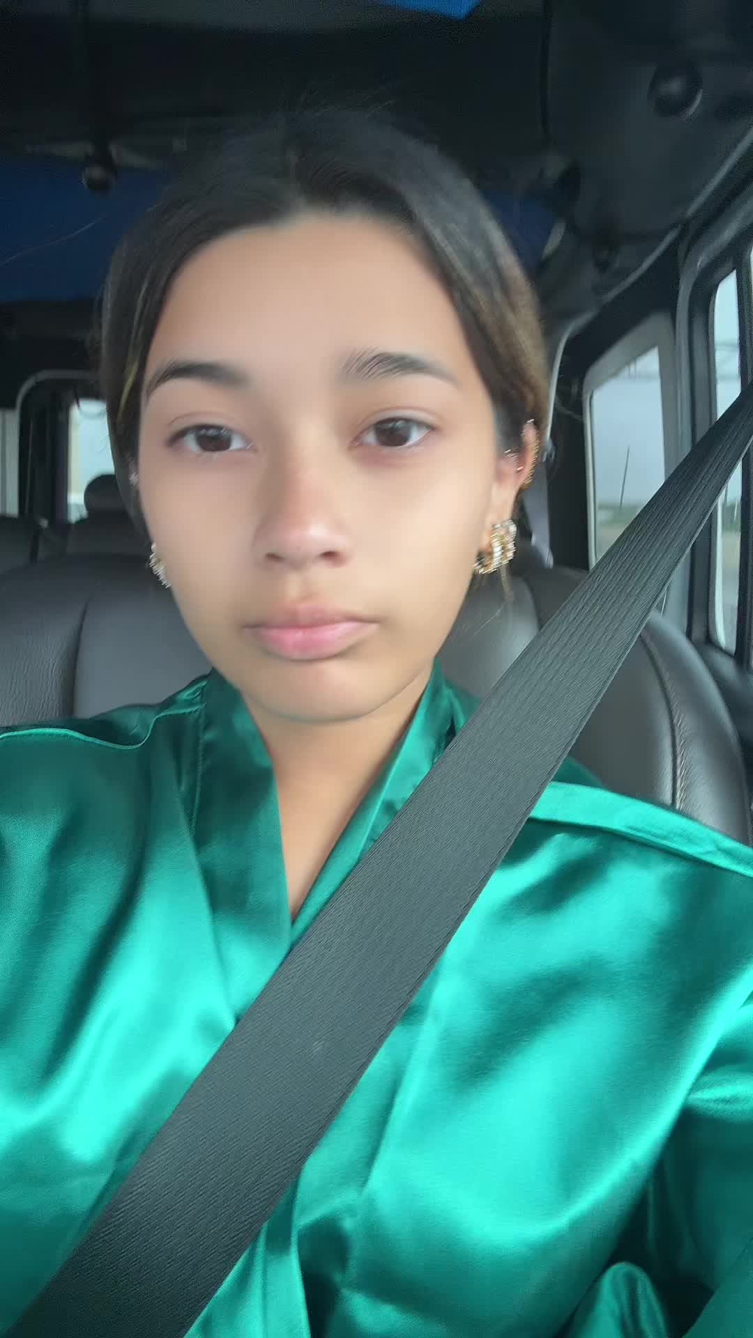 @Theyluvgabba