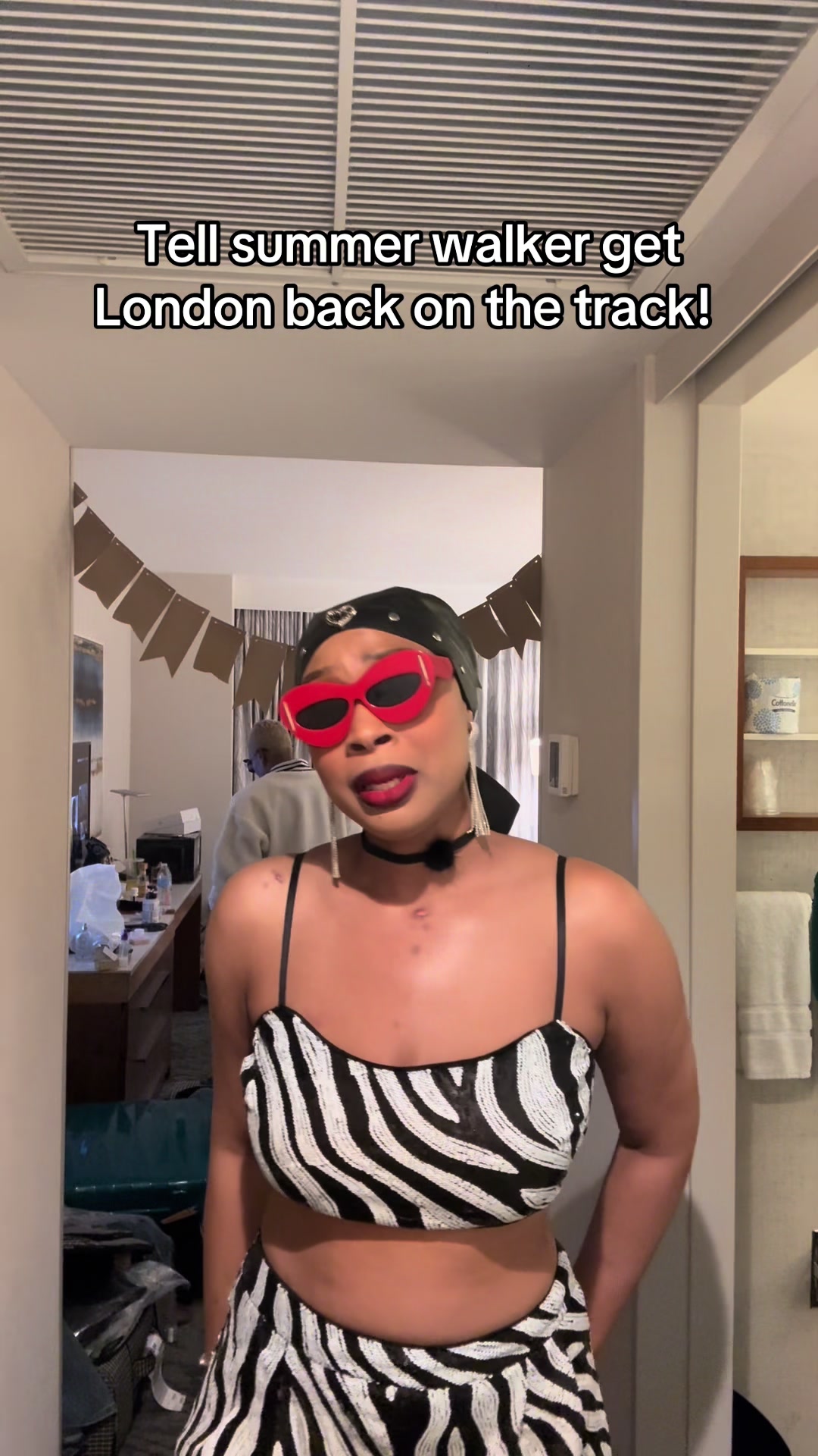 @QweenQweezy