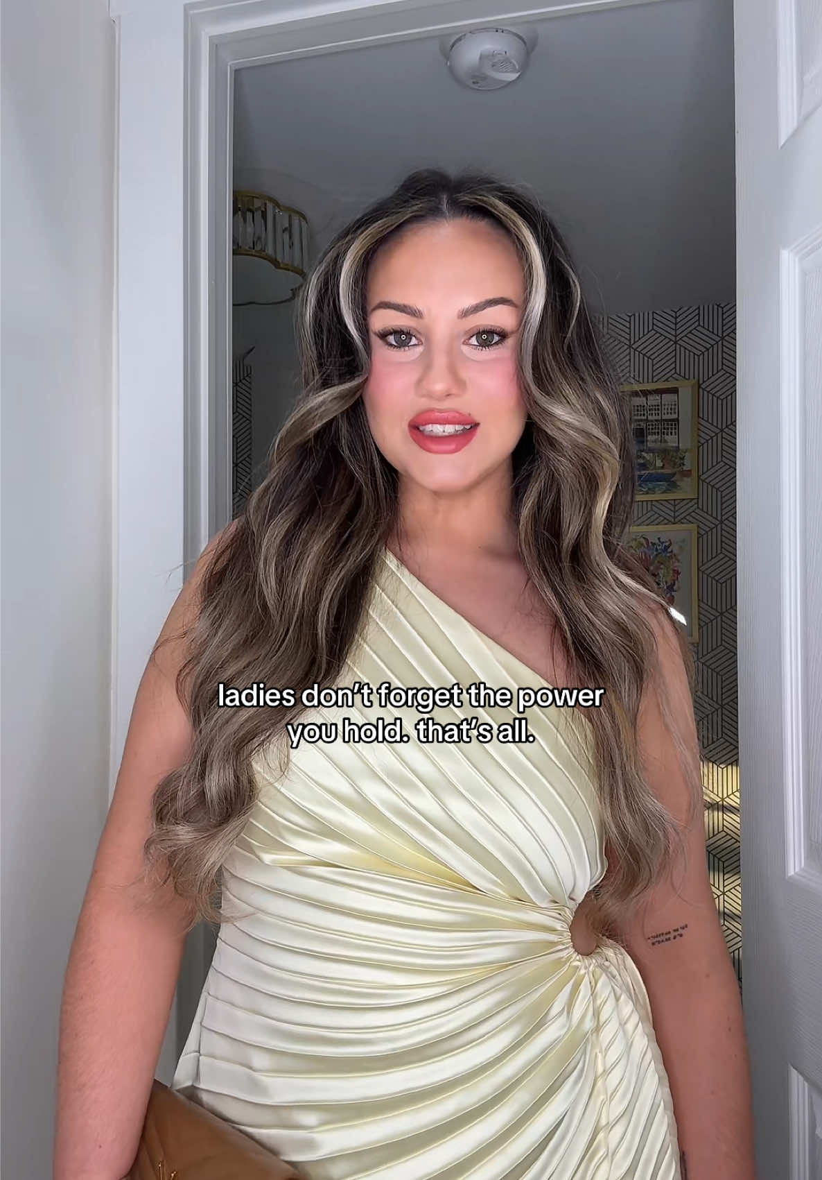 @Alyssa Paige | Ohio Creator