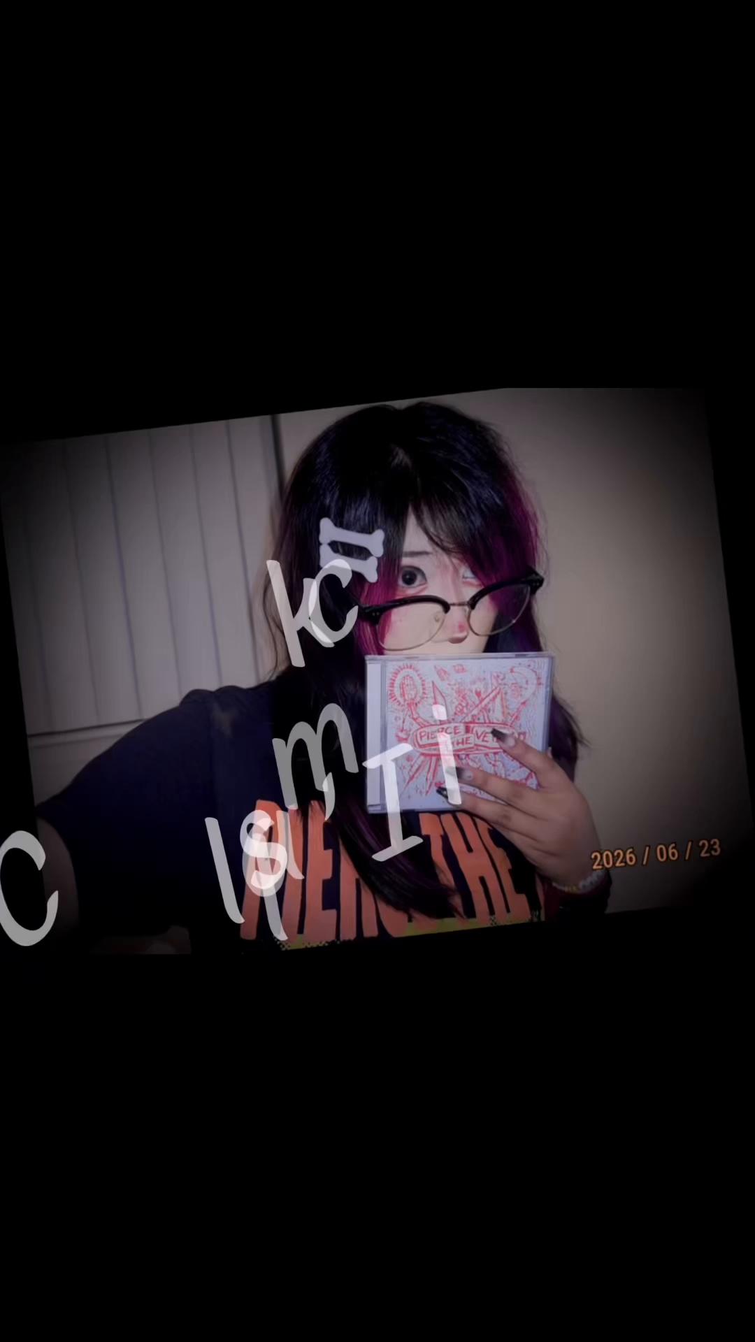 @.ೃ࿔*ji.one ♪👾
