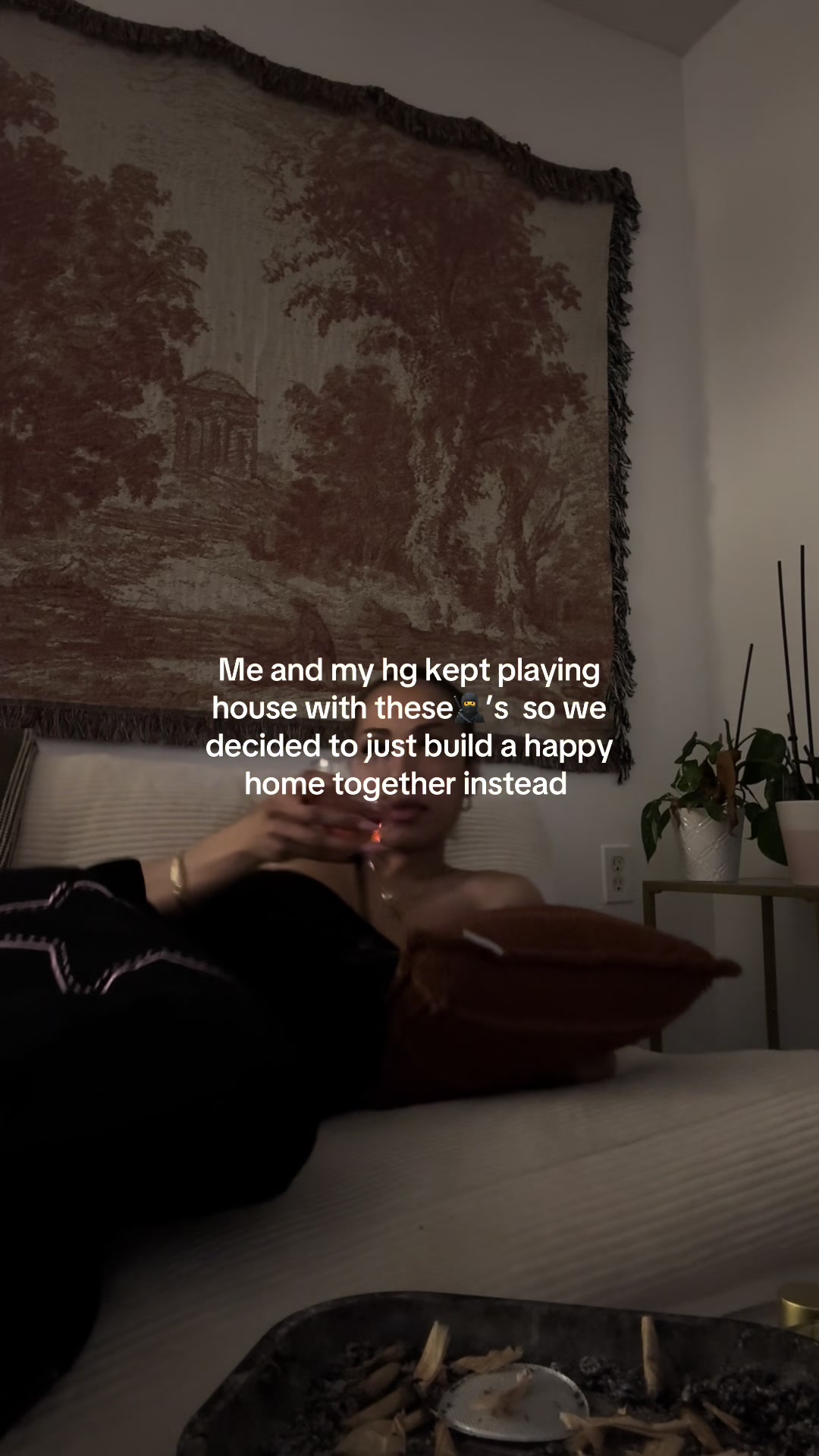 @ELLENIA MIONI