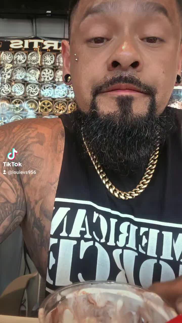 @LOUIEVSXXII