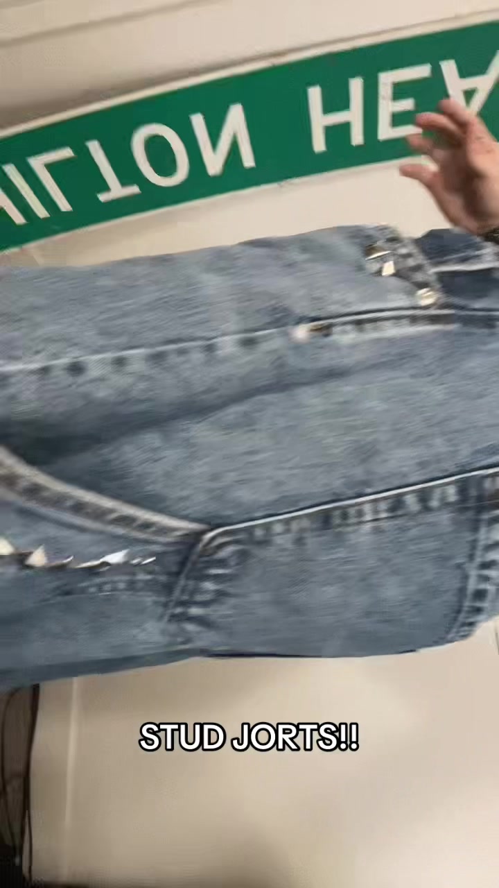 @Kat