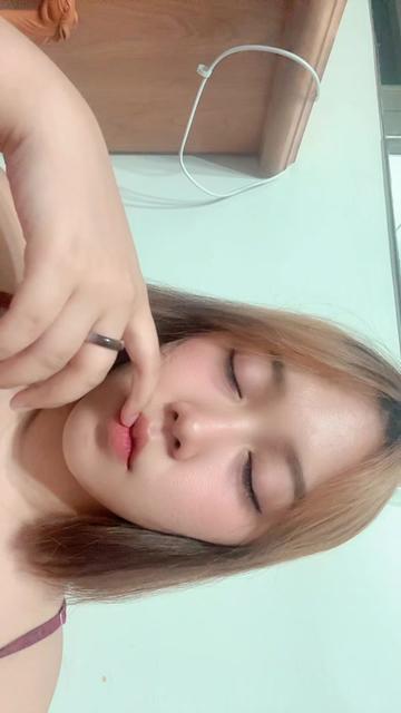 @𝒩ℴ𝓀𝓀_ℳℴ𝒸𝒽𝒾ℯ🍂