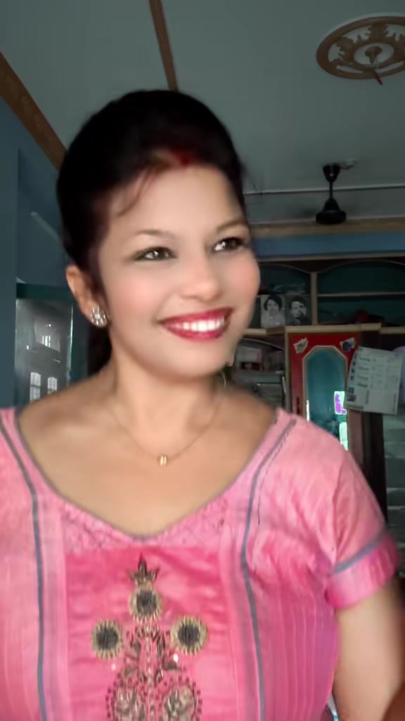 @👑Mishra_Queen👑