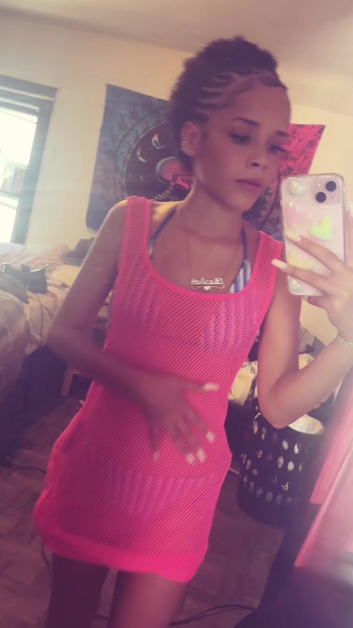 @Theyloveliz