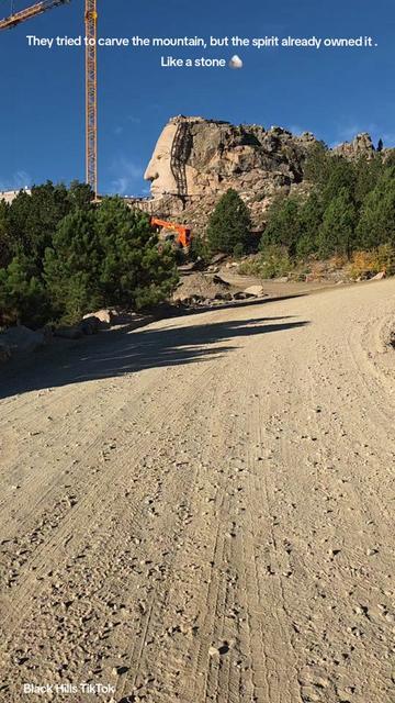 @Brett | Hiking & Adventure