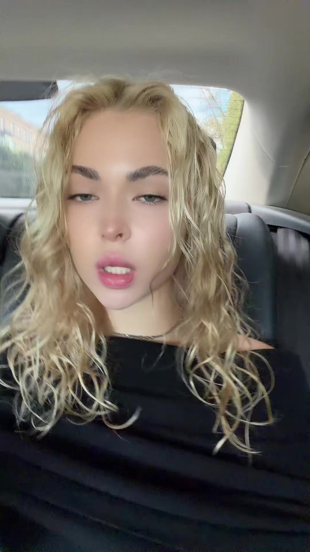 @a.nnaalive