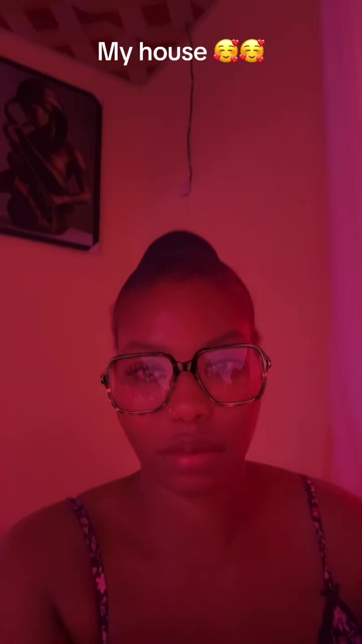 @CHI baby 🥀🌹